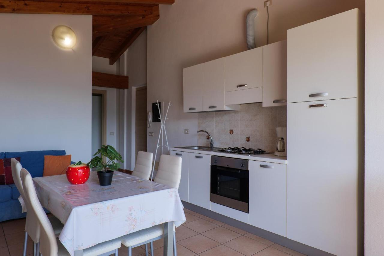 شقة Panoramic'S Loft Tramonto فيربانيا المظهر الخارجي الصورة